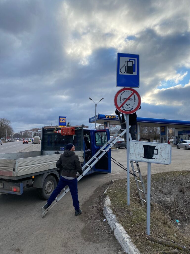 Ukraine Today Putin Road Signs War in Ukraine